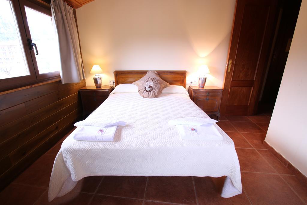 Apartaments Piteus Casa Dionis Сан Лоренцо де Морунис Екстериор снимка