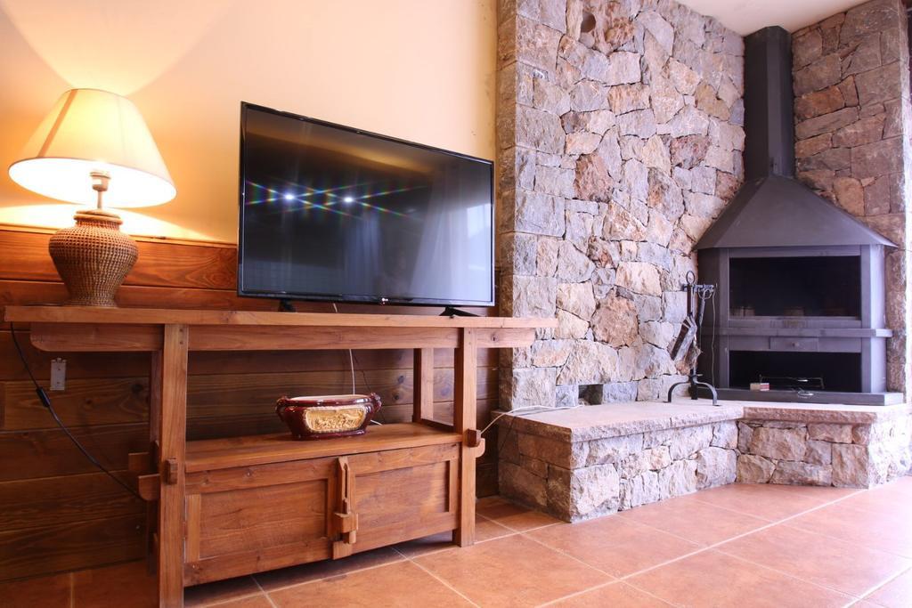 Apartaments Piteus Casa Dionis Сан Лоренцо де Морунис Екстериор снимка
