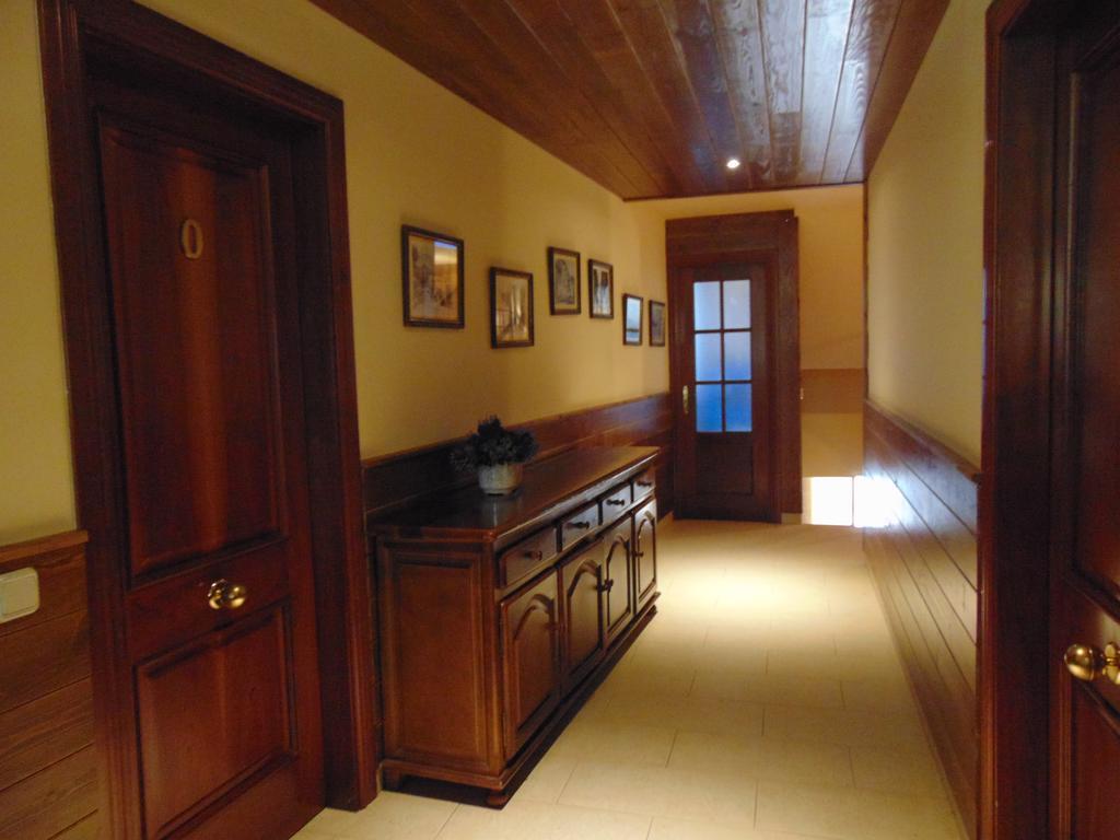 Apartaments Piteus Casa Dionis Сан Лоренцо де Морунис Екстериор снимка